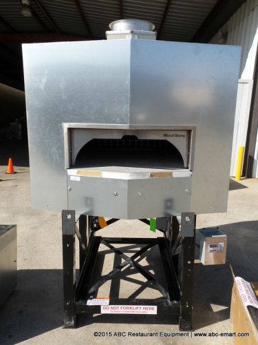 Never been used wood stone gas mt. adams 5&#039; stone hearth oven with extras pizza for sale