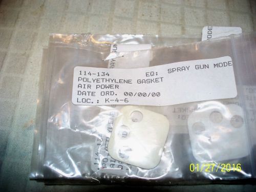 X 5 GRACO PAINT SPRAY GUN POLYETHYLENE BOTTOM GASKET 114134 /  114-134 NOS