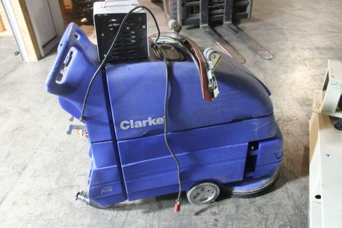 CLARKE ENCORE L CLASS  BATTERY POWERED FLOOR SCRUBBER/CLEANER WITH CHARGER