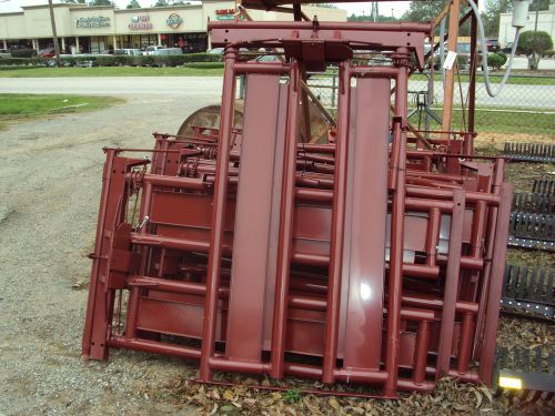 Large Heavy Duty Automatic self catching head gate (NEW)