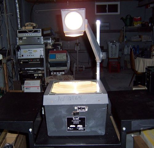 Bell + Howell Still Picture Overhead Projector model 3860A, 360 Watt Lamp MAX,