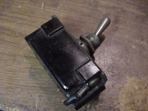 Vintage C-H High Current 20 Amp 250 V DPST UL Toggle Power Switch. Rated 1-1/2 H
