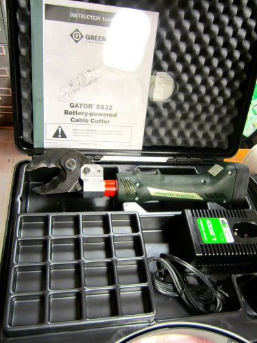 Greenlee gator es32 cable cutter, preowned, in mint condition, fast shipping! for sale