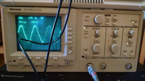 Tektronix TAS 465 Oscilloscope -100 Mhz  2 Ch. / Probe.  NEAR MINT
