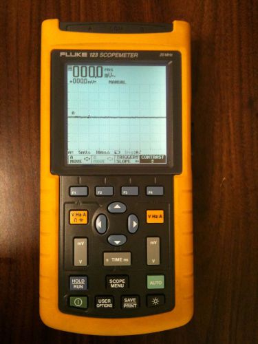 Fluke 123 Industrial ScopeMeter, Oscilloscope/Multimeter/DMM/ScopeMeter 20 MHz