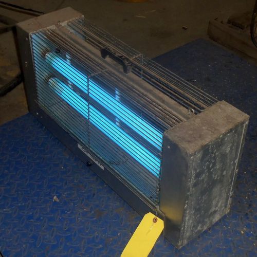 GILBERT INDUSTRIES 120V 60HZ 1.0A INSECT LIGHT TRAP MODEL 220