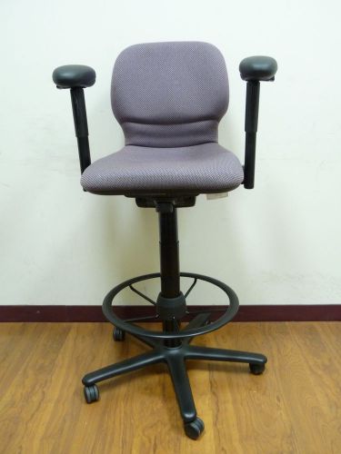 RARE!! Steelcase &#034;Criterion Drafting Stool&#034;  - Purple LOADED w/ Features # 10623