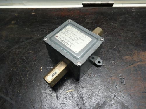 New united electric j21k differential pressure switch 0-90 psid 90 psi proof for sale
