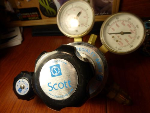 Scott Specialty Gases Regulator, Model 18A      FREE US SHIPPING No RESERVE