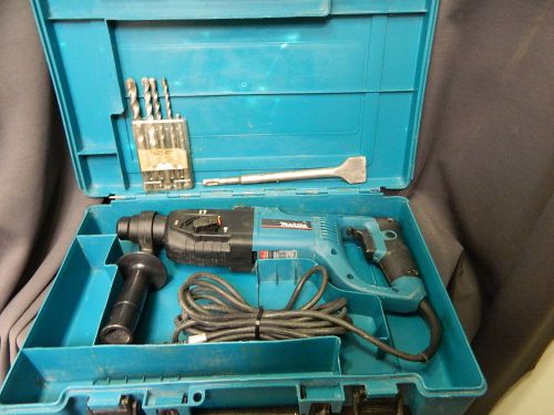 Makita 1 In Rotary Hammer with D-Handle &amp; Hard Case + Bits HR2455X WORKS GREAT