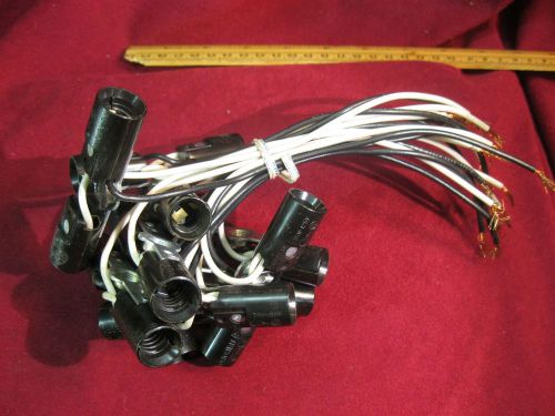 TWIN CANDELABRA BASE (E-12) PHENOLIC CLUSTER WITH 7in LEADS. 75W 125V Pack of 10