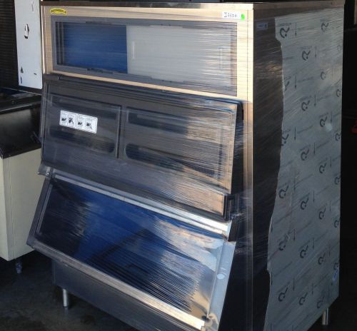 2014 used follet ice storage bin f-1300 lb - mint condition- retail $4,254 for sale