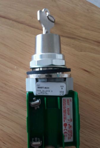 2 A-B 800T-H31, 2 POS SELECTOR SWITCH, w/800T-XD1P contact block. Two keys ea.