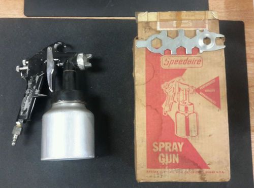 Speedaire siphon/pressure conventional spray gun (used) for sale
