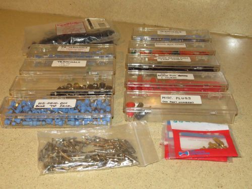 CONNECTOR LOT WITH VARIOUS PIECES - LOT (12L)