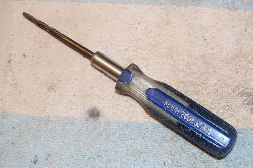 KLEIN TOOLS 625-24 SCREWDRIVER-STYLE TRIPLE TAP 6-32 &amp; 8-32 &amp; 10-32 QUALITY USA