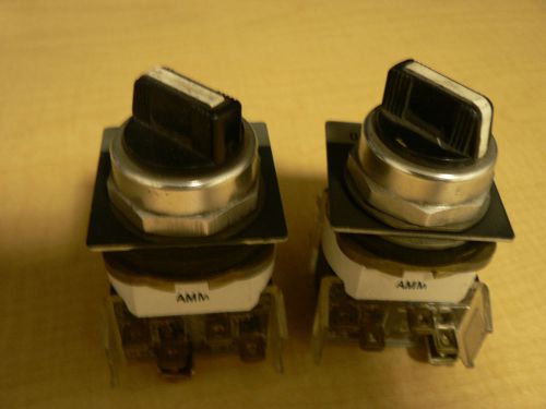 2 ALLEN BRADLEY Bulletin 800T- H2 SERIES T  SWITCH Devices USED ON/OFF LEGEND