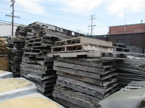 INDIVIDUAL PALLETS IN ALL SIZES 44x40 48x40 44x31!! SAME PRICE FOR ALL STYLES!!