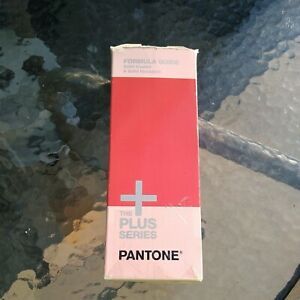 Pantone Plus Series Formula Guide Solid Coated/Uncoated 2015