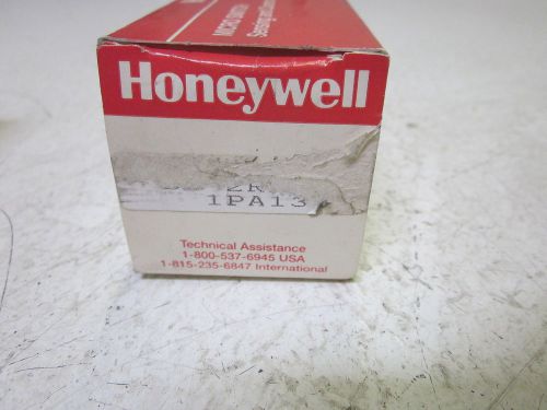 HONEYWELL 1PA13 LIMIT SWITCH PACKET  *NEW IN A BOX*