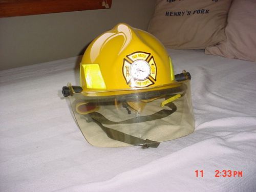 Cairns &amp; Brother Fire Helmet Fair Haven FD Shipping only $5!!