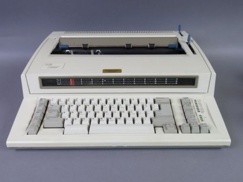 IBM Wheelwriter 1000 by Lexmark Electronic Typewriter 6781-024