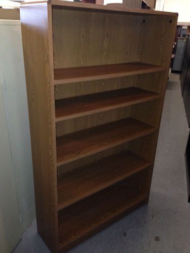 ***BOOKCASE by HON OFFICE FURNITURE in MED OAK COLOR LAMINATE 60&#034;H***