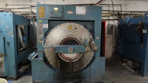 milnor 250lbs washer
