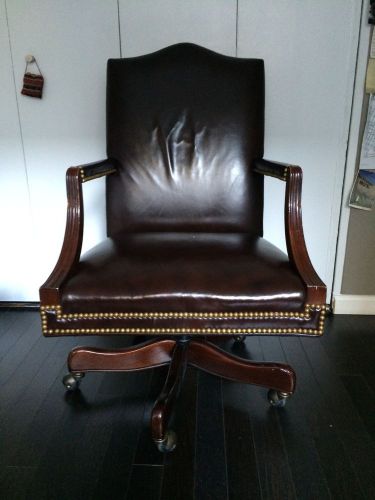 Vintage Executive Brown Leather Swivel Office Chair