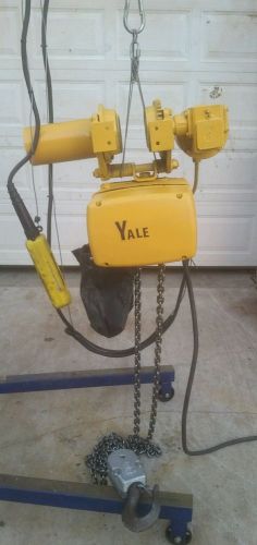 YALE 2 TON ELECTRIC CHAIN HOIST WITH MOTORIZED TROLLEY