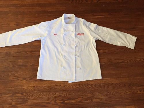 Cheesecake Factory Chef Coat Men&#039;s Size M White Red Lettering Lot Of 3