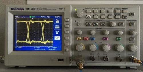 Tektronix TDS 2024B 200MHz, 2GS/s sampling oscilloscope w/probes