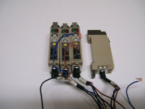 4 Used Omron Fiber Optic Sensor Amplifiers