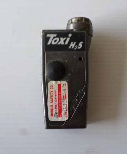 Toxi h2s gas detector. powers up but not tested. for sale