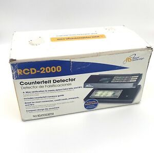 Royal Sovereign 4 Way Counterfeit Detector w/ UV, MG, IR and Microprint - RCD200