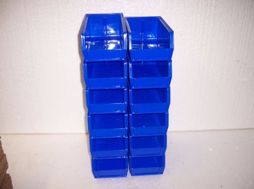 PLASTIC STORAGE BINS NEW 7 1/2 x 4 x 3.   LOT OF 12 BLUE 3U1