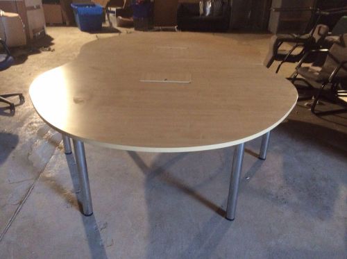 Boardroom table 3.3m long in good used condtion