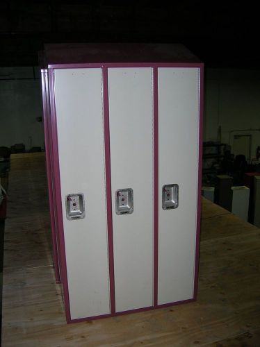 Lyon all-welded single tier lockers for sale