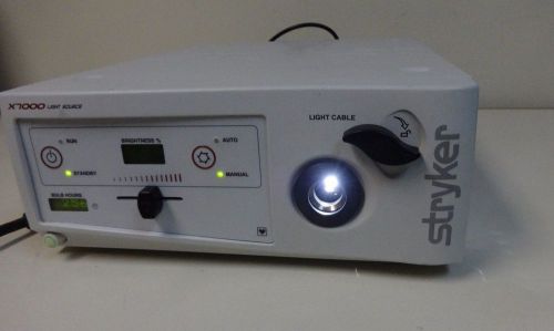 Stryker x7000 Endoscopic Light Source 220-190-000 - 256hrs