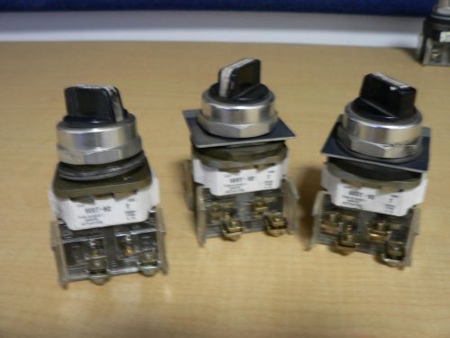 3 ALLEN BRADLEY Bulletin 800T- H2 SERIES T  SWITCH Devices USED ON/OFF LEGEND