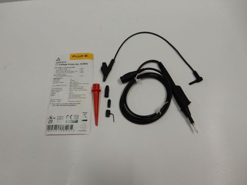 FLUKE VPS101 VOLTAGE PROBE SET, 30 MHz 1:1 DOUBLE INSULATED NEW