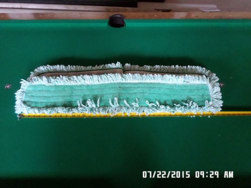 Rubbermaid HYGEN Q438 Microfiber Dust Mop W/ Fringe - Case of 6 - NEW