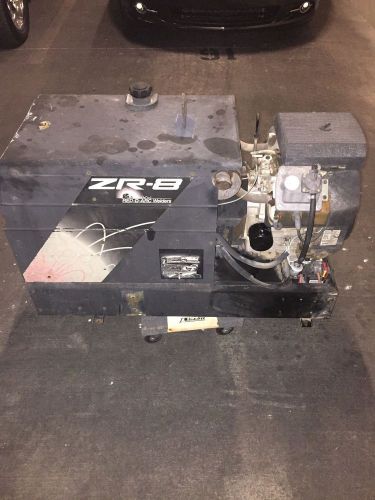 Red D Arc ZR-8 WELDER GENERATOR / Lincoln Ranger 8  WITH 2011 HOURS