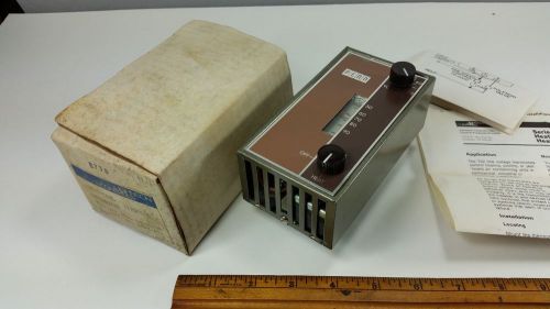 Johnson controls t22sfb-1 heat cool line voltage thermostat vintage hvac penn for sale