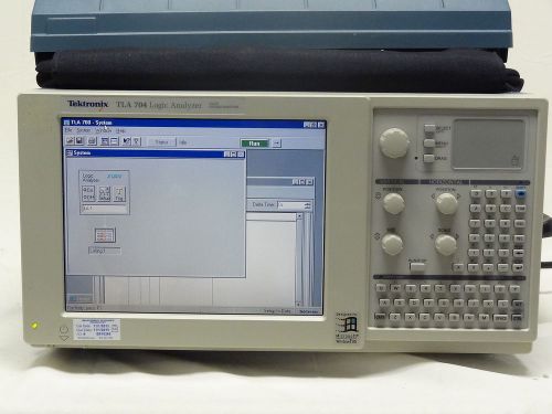 Tektronix TLA704 Portable Logic Analyzer Mainframe
