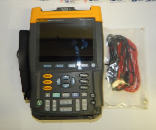 FLUKE 199B 200 MHz 2.5 GS/s SCOPEMETER WITH TL75 TEST LEADS AND CHARGER