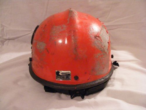 PACIFIC Rescue Helmet USAR, Fire and Rescue Used R3, Kiwi, Kevlar