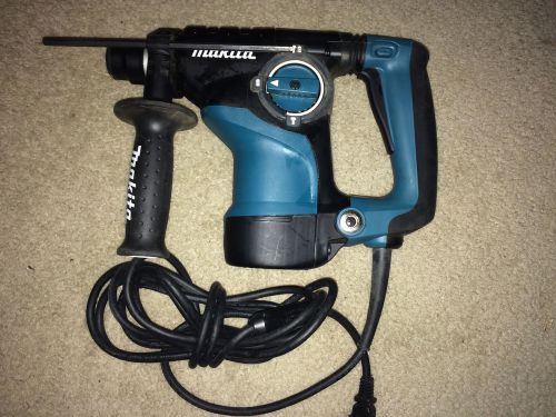 Makita HR2811F 1-1/8-Inch Rotary Hammer SDS-Plus with L.E.D. Light