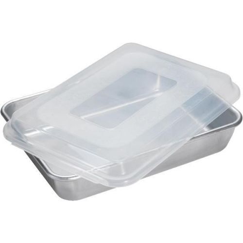 Nordic-Ware 46603 NordicWare Rectangular Cake Pan With Lid-9X13 CAKE PAN W/LID