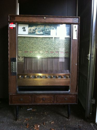 Vintage National Vendors Candy Vending Machine 10 Spots -- working
